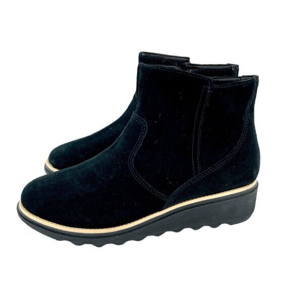 Clarks Boots Black Suede Leather Ankle Boots Sharon Swing Bootie SZ 6 New - Picture 1 of 10
